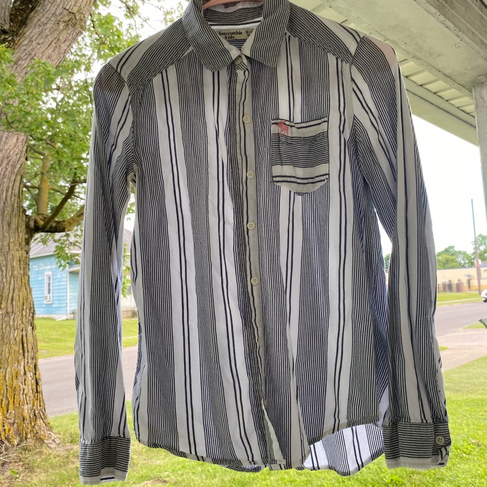 Girls long sleeve button up